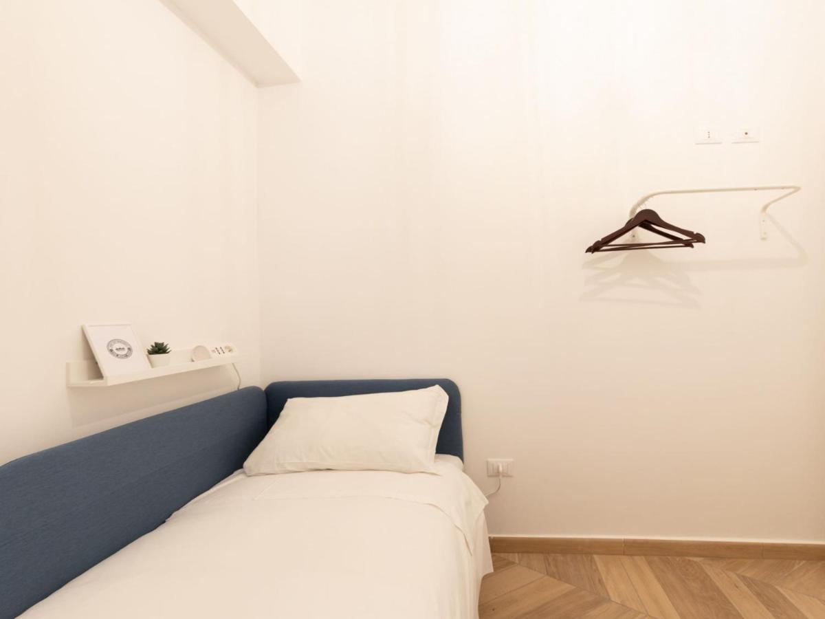 Apartment The Rent - Elegant Five-bedrooms Near Colosseo Rom